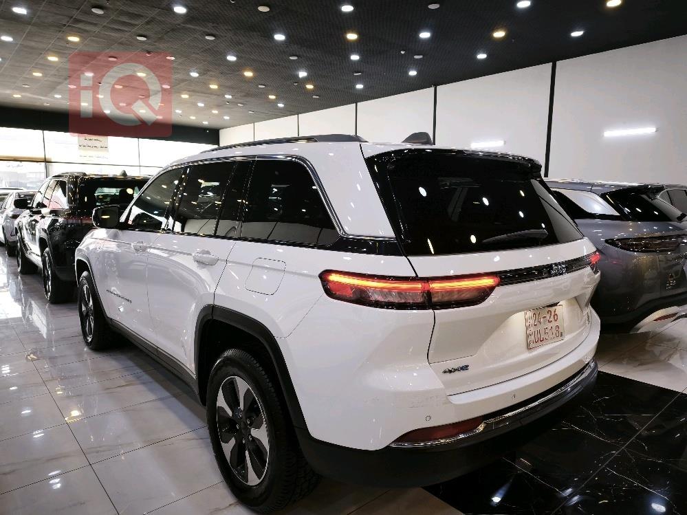 جيب جراند شيروكي